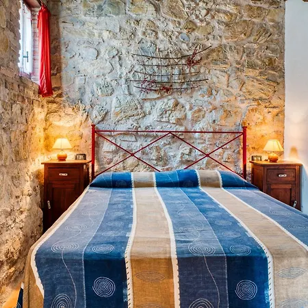 Rosa - Fogliani Agroturismo *